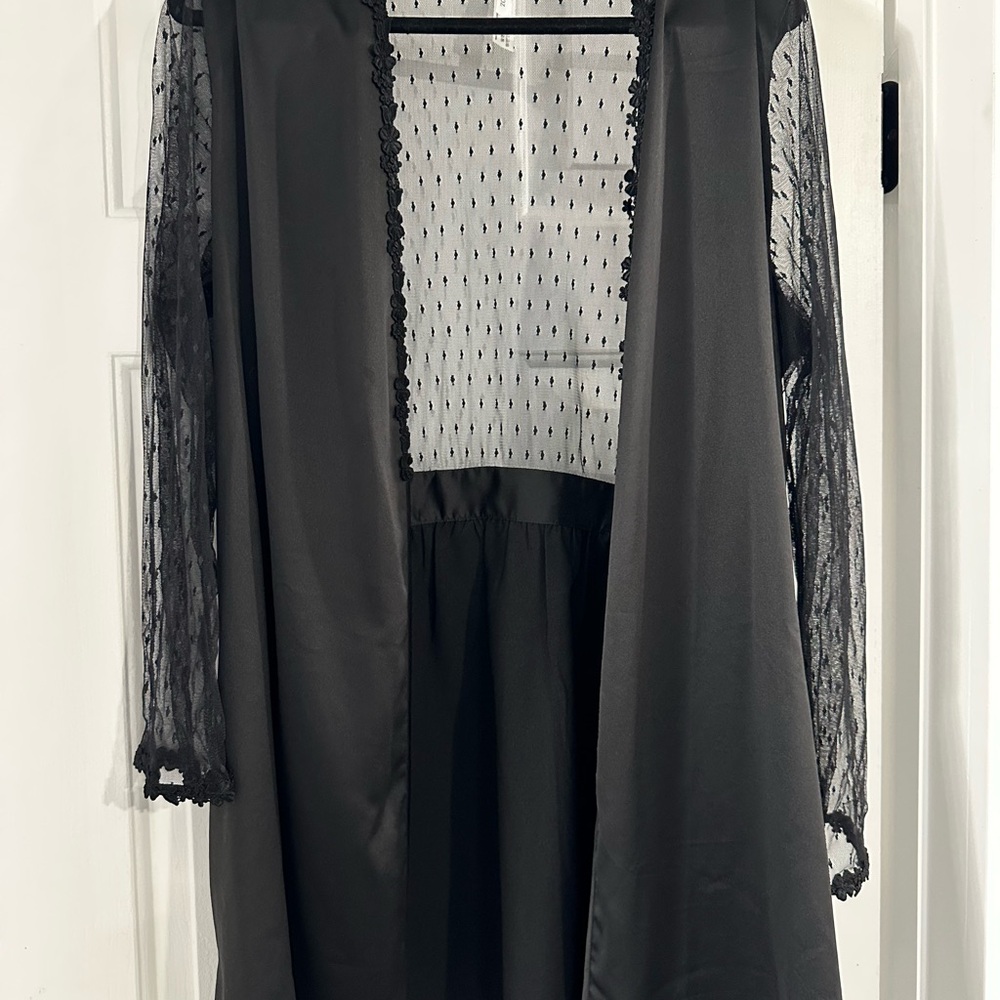 New Flora Nikrooz Black Women’s Robe